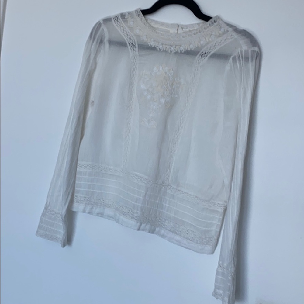 Off white top